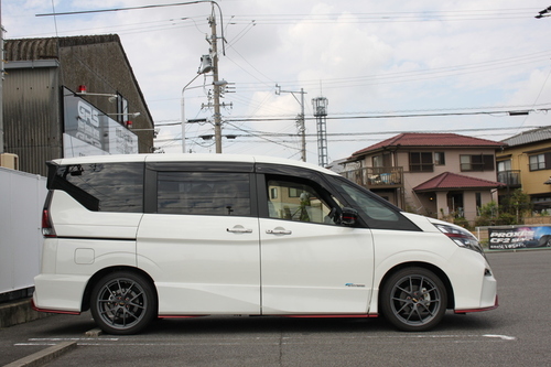 セッティングも兼ね、セレナニスモ を HKS で ローダウン ！ #nismo